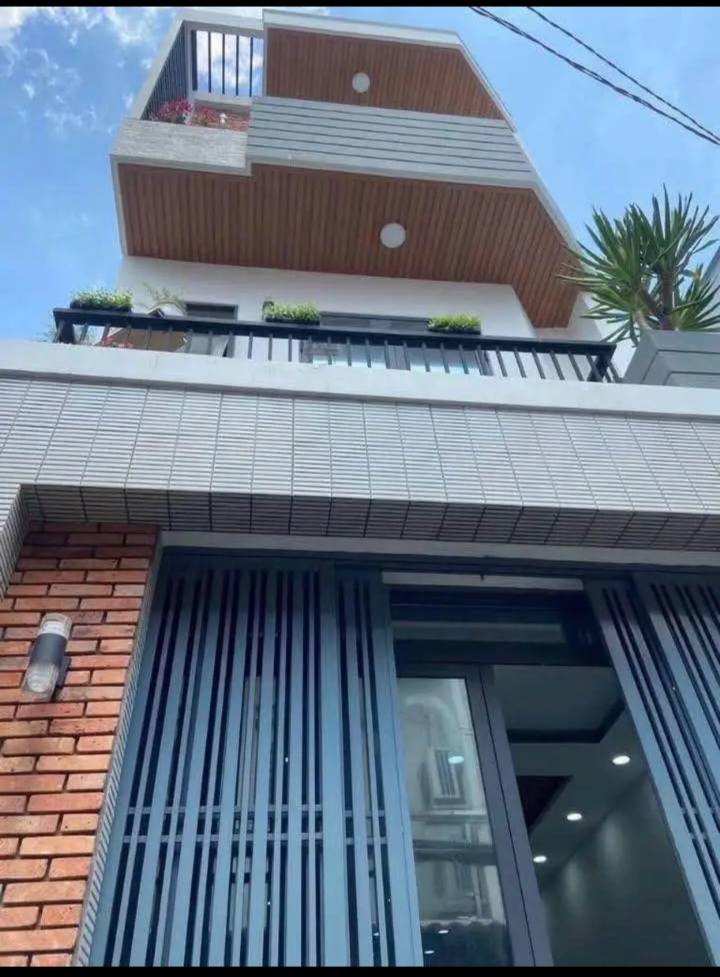 Nhà góc 3 lầu đường Âu Dương Lân, quận 8 - Giá 6.4 tỷ, sổ hồng chính chủ!