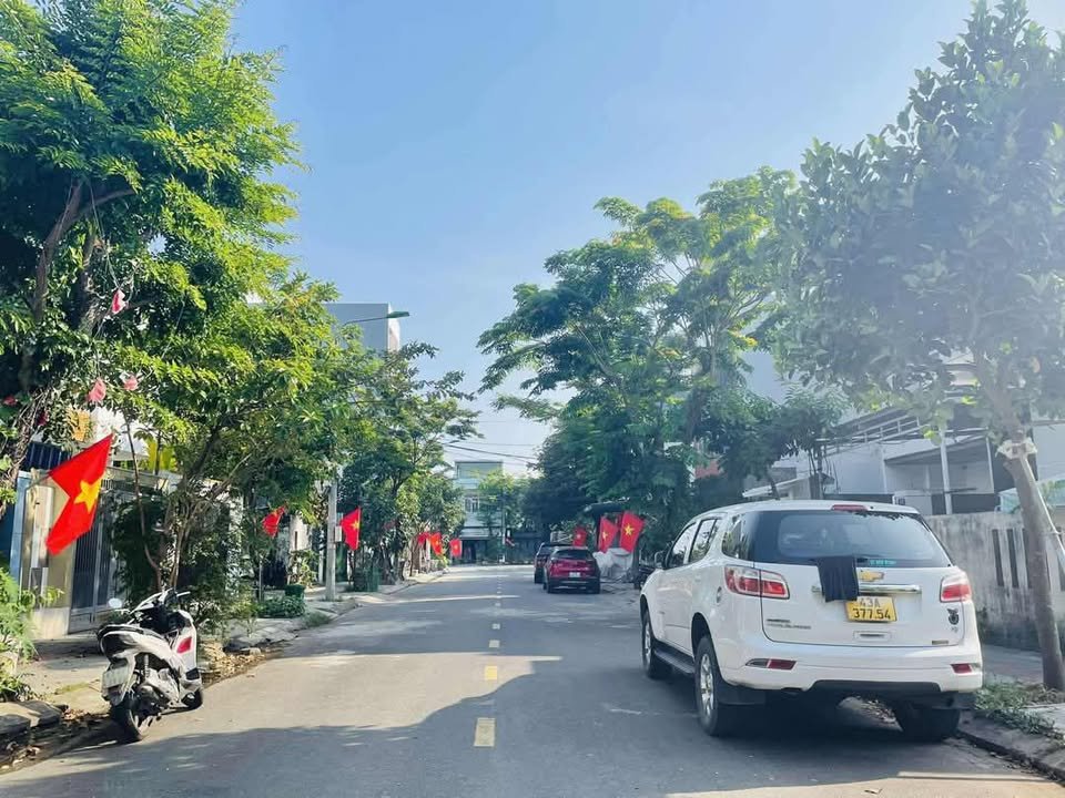 Đất nền Hòa Xuân Đà Nẵng 100m² giá 4.45 tỷ - Vị trí đắc địa, sổ đỏ chính chủ!