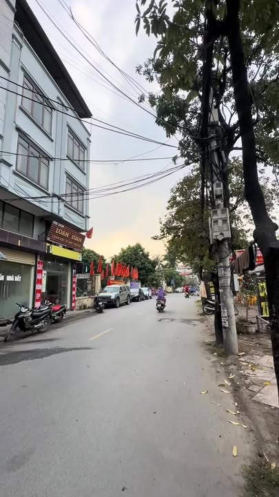 Nhà phố Quang Lãm Hà Đông 37m² giá chỉ 5 tỷ - Gần ĐH Đại Nam và tiện ích đầy đủ!