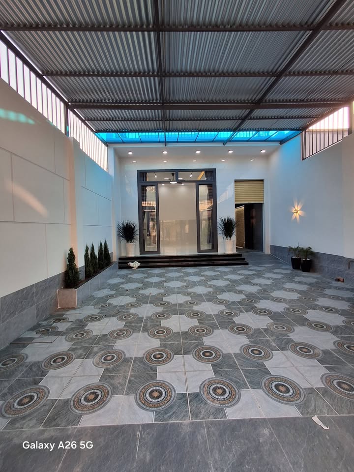 Nhà lầu 2 tầng Hẻm Nguyễn Văn Linh 168m² giá 2.59 tỷ - Sổ đỏ chính chủ, tặng máy lạnh!