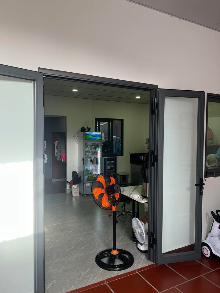 Nhà phố Nguyễn Trung Trực Phú Quốc 100m² giá 2 tỷ - Sẵn sàng vào ở ngay!