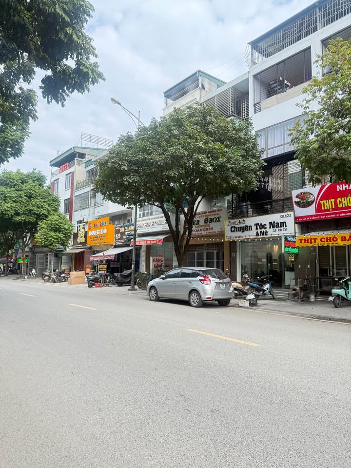 FrontHouse tại Hà Đông 90m² giá 20 tỷ - Mặt tiền VIP, kinh doanh đắc địa!