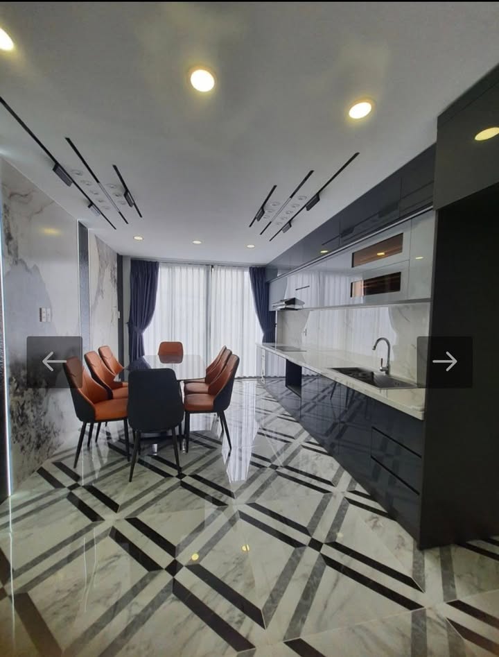 Nhà Phan Huy Ích 53m² giá 9 tỷ - Thiết kế hiện đại, hẻm xe tải!