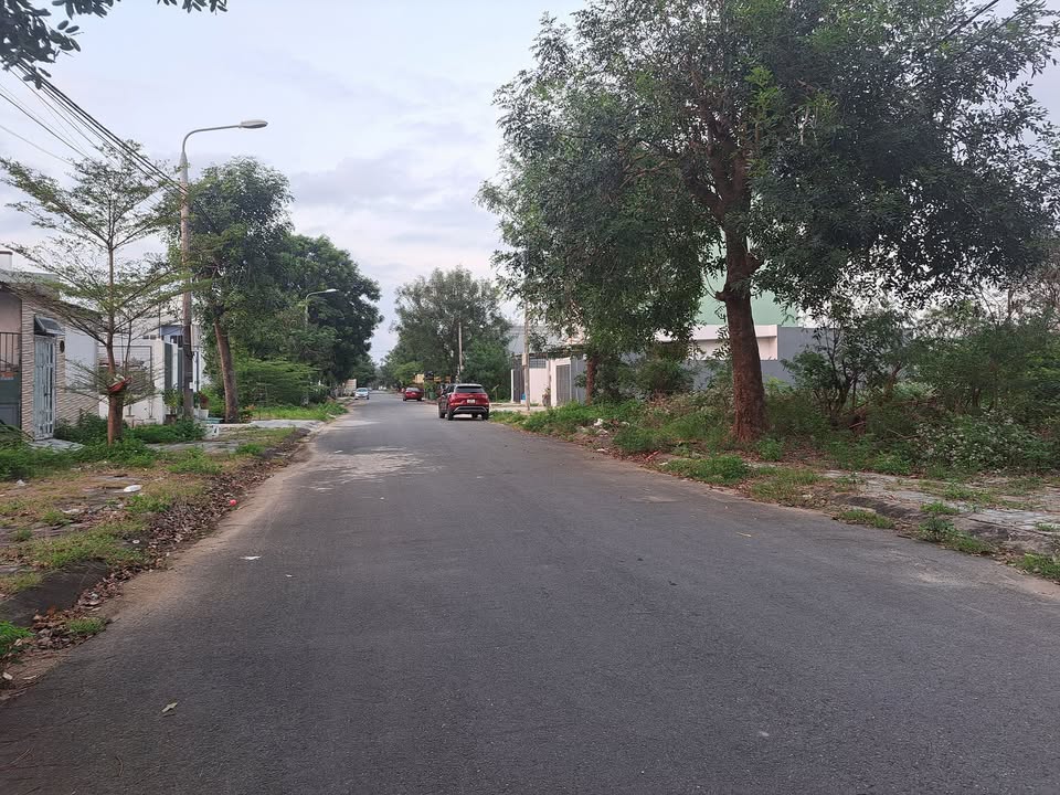 Đất nền Hòa Hải Đà Nẵng 150m² giá 4.5 tỷ - Gần Đại học FPT, đầu tư sinh lời!