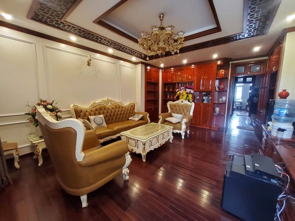 Shophouse cho thuê tại Từ Sơn, Bắc Ninh - Vị trí đắc địa, 5 tầng lý tưởng!