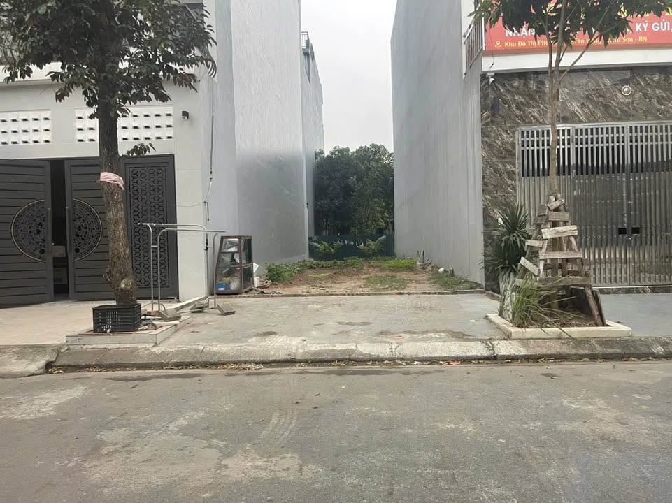 Đất nền Phú Điền, Từ Sơn 100m² giá 10 tỷ - Sổ đỏ chính chủ ngay công viên!