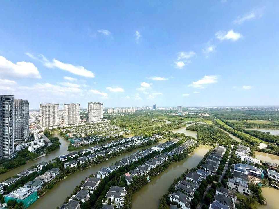 Căn hộ Skyforest Văn Giang 100m² giá 8,3 tỷ - View biệt thự đảo tuyệt đẹp!