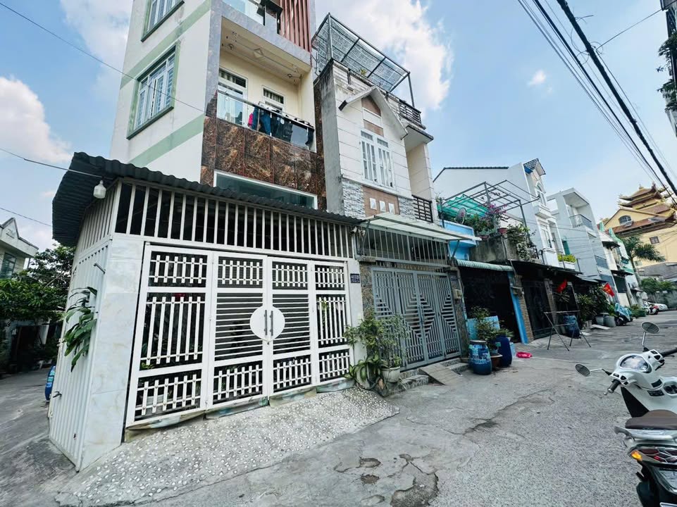 Nhà bán Linh Xuân Thủ Đức 50m² giá 5.1 tỷ - Sân thượng thoáng mát, ở ngay!