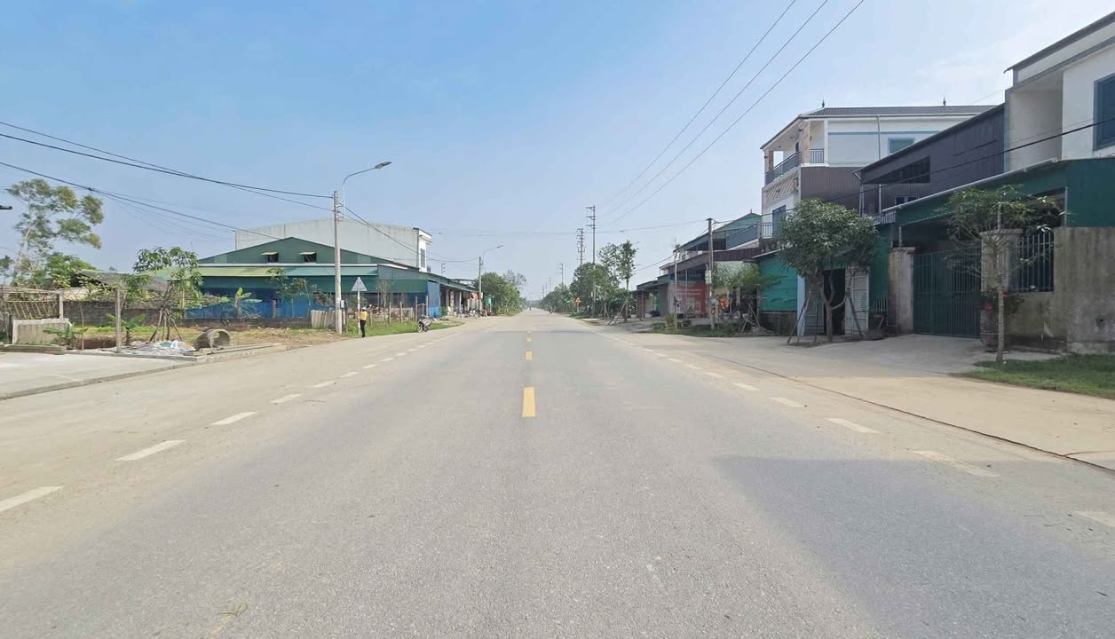 Đất mặt đường Nguyễn Xí, phường Hà Huy Tập 126m² - Vị trí đẹp, kinh doanh thuận lợi!