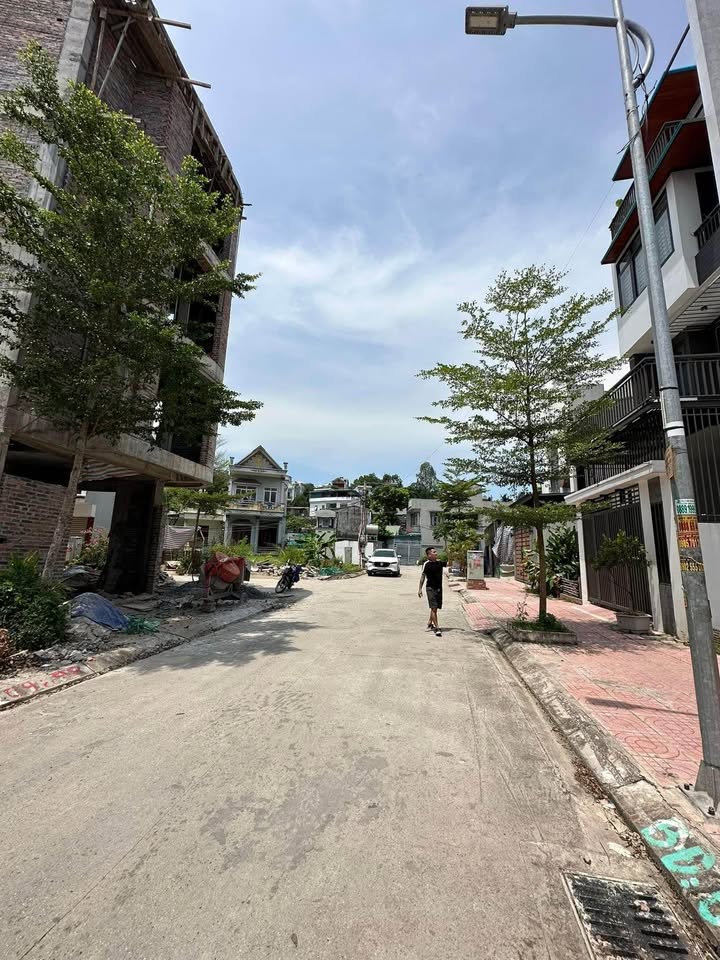 Nhà góc Ngõ 13 Cao Thắng 51m² giá 2 tỷ - Kinh doanh nhỏ lẻ tuyệt vời!