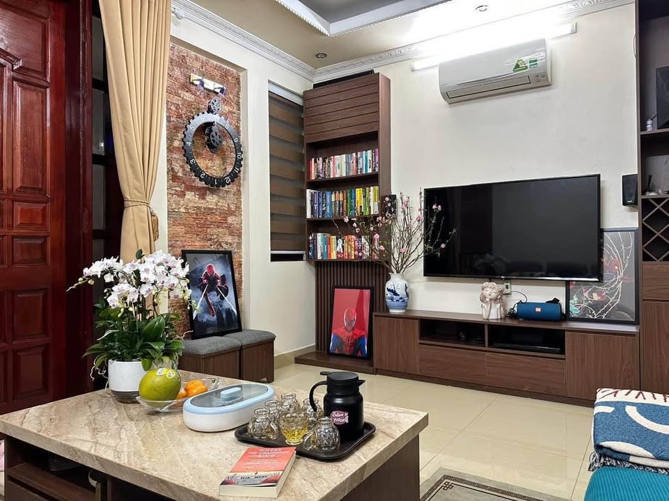 Nhà 4 tầng Yết Kiêu Hạ Long 81m² giá 5.4 tỷ - Đầy đủ công năng và gara ô tô!