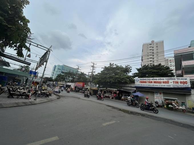 Cho thuê mặt bằng mặt tiền Tăng Nhơn Phú 400m² giá 45 triệu - Địa điểm lý tưởng cho kinh doanh!