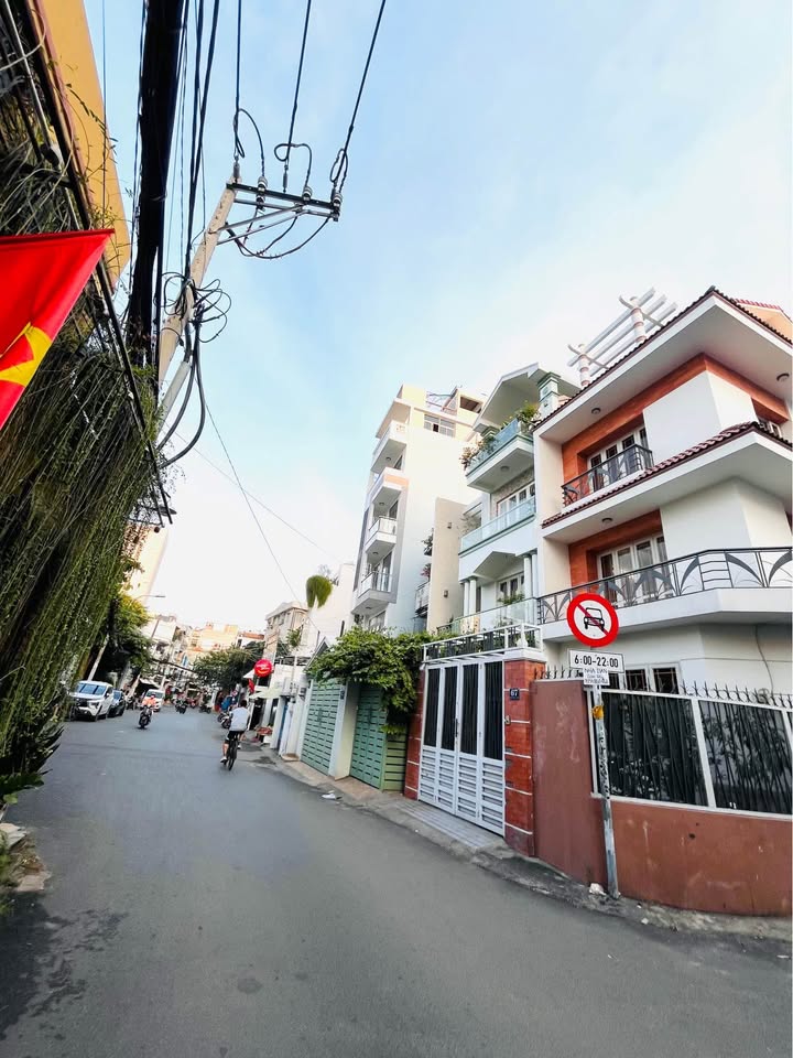 Mặt tiền FrontHouse Phan Xích Long P7 Phú Nhuận 94m² giá 23 tỷ - Đầu tư sinh lời ngay!