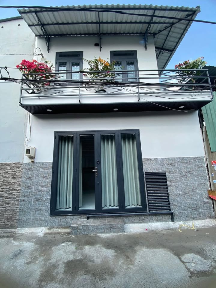 Nhà riêng Phường Trung Mỹ Tây 33m² giá 1.59 tỷ - Tiện kinh doanh ngay!