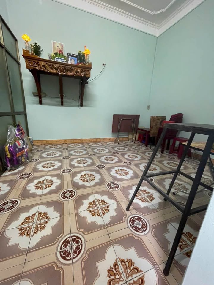 Nhà mái bằng Cẩm Đông 50m² giá 1 tỷ - Tiềm năng kinh doanh hấp dẫn!