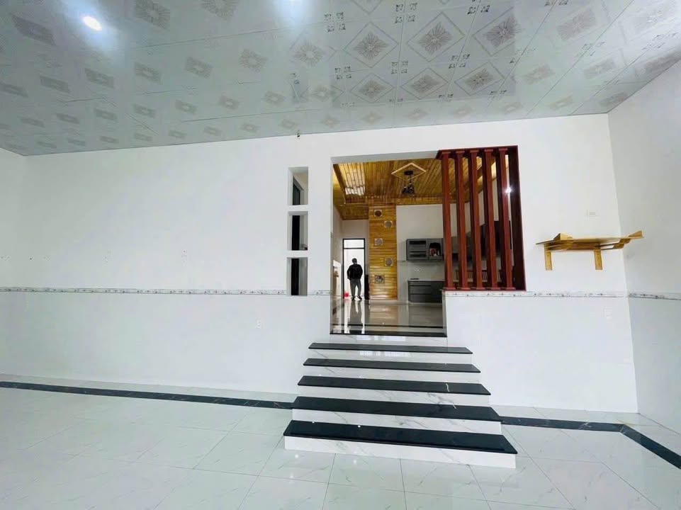 Nhà mặt tiền đường Bắc Kạn, xã Đắk Rơ Wa, 203m² giá 1.7 tỷ - Lợi nhuận cao cho thuê ngay!