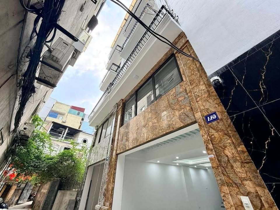 Nhà 6 tầng Đống Đa 47m² giá 10 tỷ - Sống giữa lõi xanh Tây Sơn!