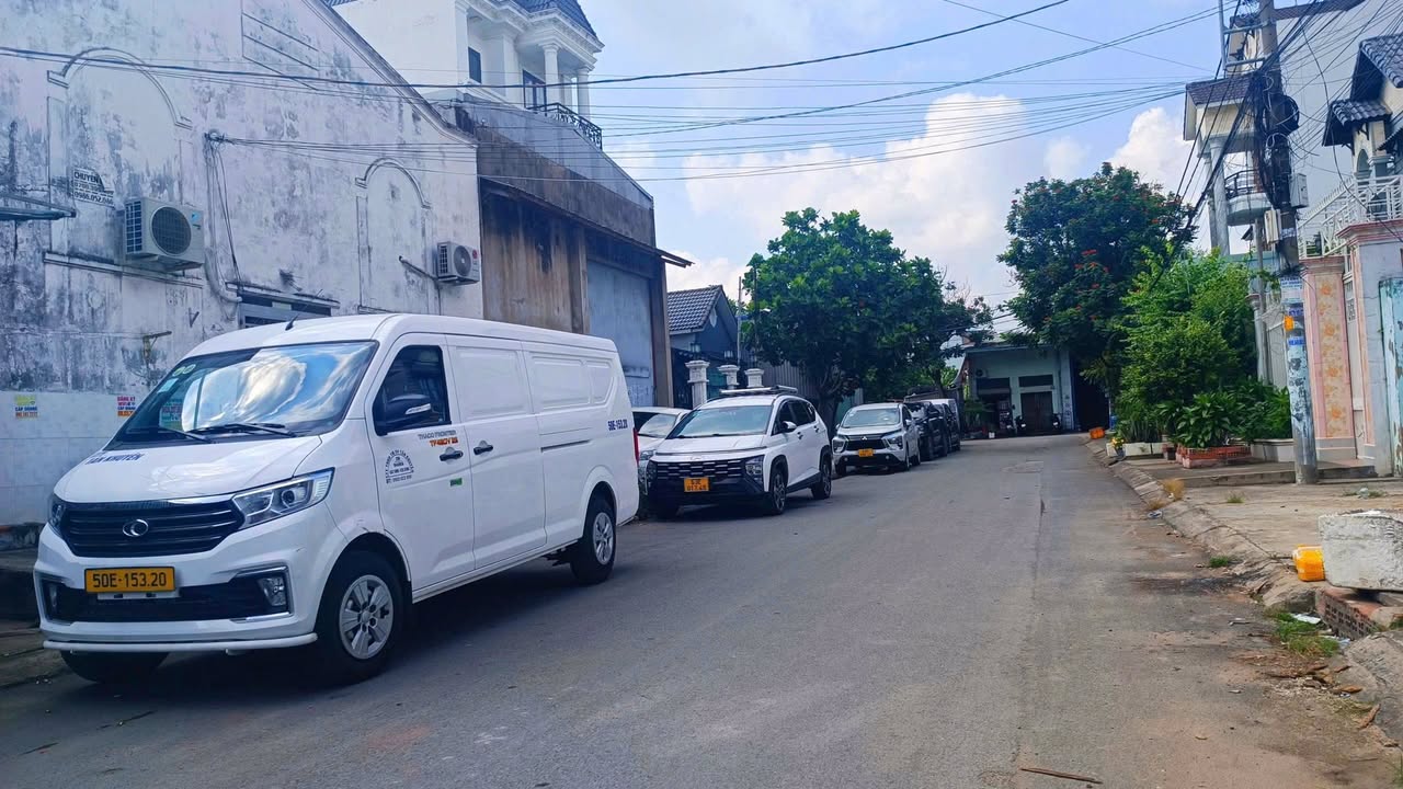 Đất nền Thủ Đức 160m² giá 14 tỷ - Vị trí đắc địa, thích hợp kinh doanh!