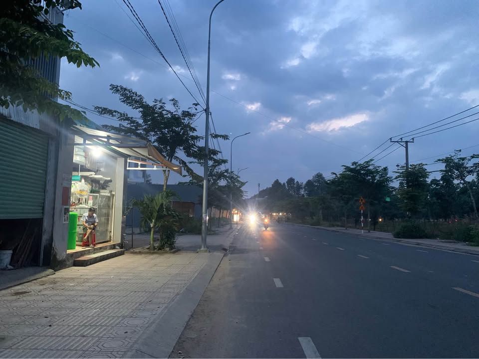 FrontHouse Lê Duẩn Quận 1 125m² giá 2 tỷ - Đầu tư lợi nhuận cao!