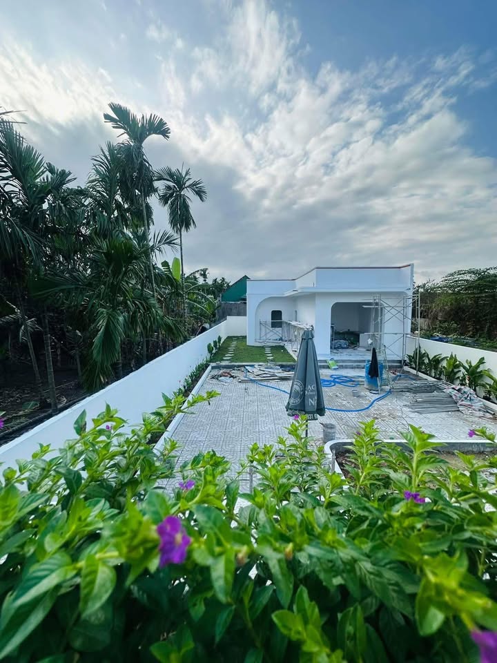 Nhà vườn tại phường Nghĩa Lộ 300m² giá 1.4 tỷ - Cơ hội sở hữu ngay!