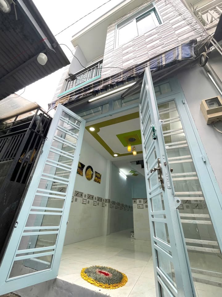 Căn hộ CCVB 1, Xuân Thới Thượng, 28m² giá 1.18 tỷ - Nhà sạch đẹp, ở ngay!