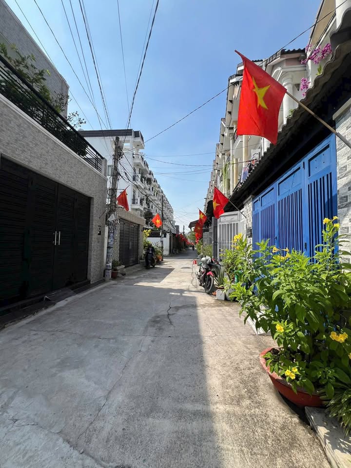 Đất thổ cư 193m² hẻm xe hơi Thạnh Xuân, Quận 12 giá chỉ 4.5 tỷ - Cơ hội đầu tư hiếm có!