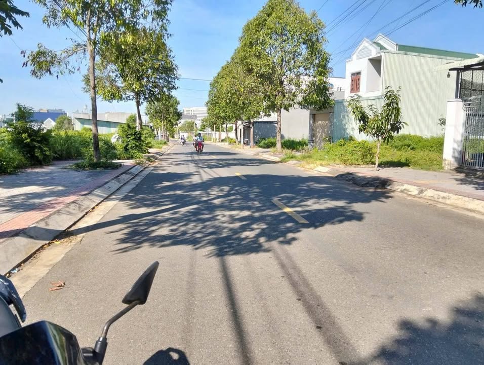 Lô đất mặt tiền 11B, Hoà Long, TP Bà Rịa 100m² - Kinh doanh sầm uất!