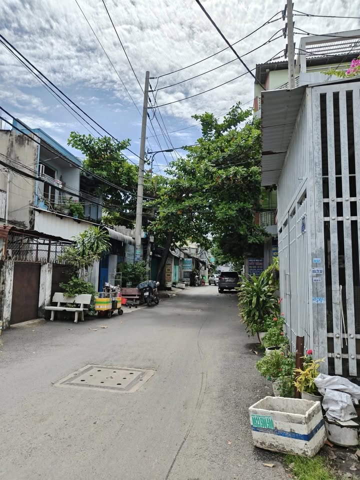 Nhà Mặt Tiền Trung Vương 3, Hóc Môn 207m² giá 10.99 tỷ - Đầu tư sinh lời nhanh!