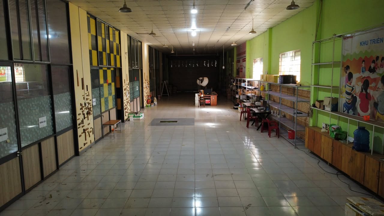 Kho cho thuê 2 mặt tiền đường Nguyễn Bá Ngọc 1000m² - Giá chỉ 22 triệu/tháng, thuận tiện cho xe tải!