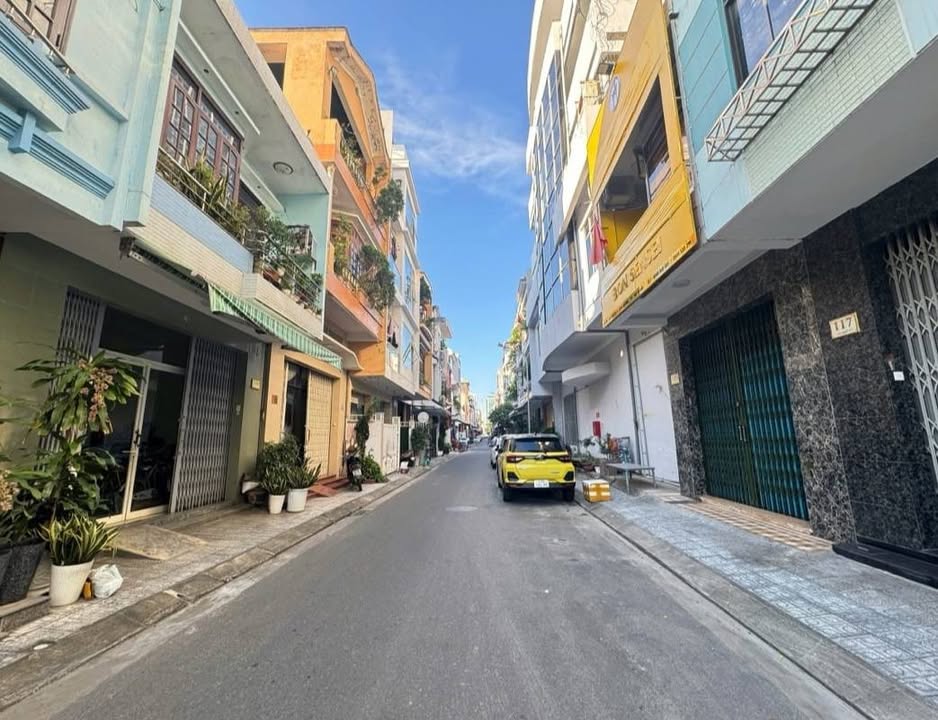 Nhà 2 mặt tiền kiệt ô tô Hòa Cường Nam 79m² - Sổ hồng chính chủ, giá tốt!