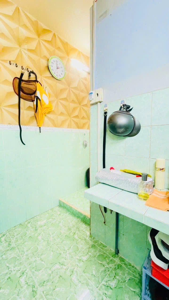 Nhà Cũ Tiện Sơn Lại Quận 1 42m² giá 2.6 tỷ - Hẻm rộng 4m, chính chủ!