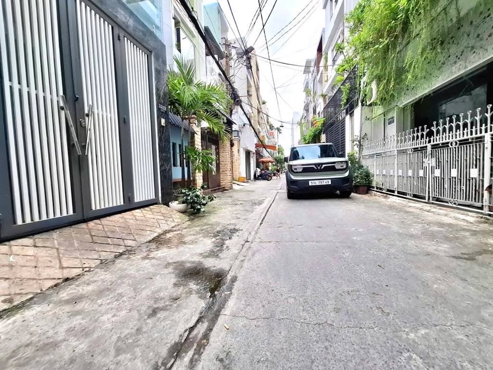 Nhà phố 4 tầng Lê Văn Sỹ, Q.3 - 28m² giá 8,3 tỷ - Hẻm xe hơi đỗ cửa!