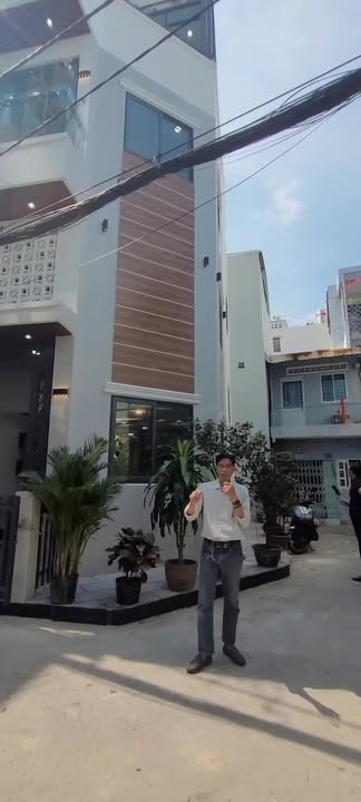 Nhà riêng Quận 11 - 32m² giá 6.48 tỷ - Sổ hồng chính chủ, vào ở ngay!