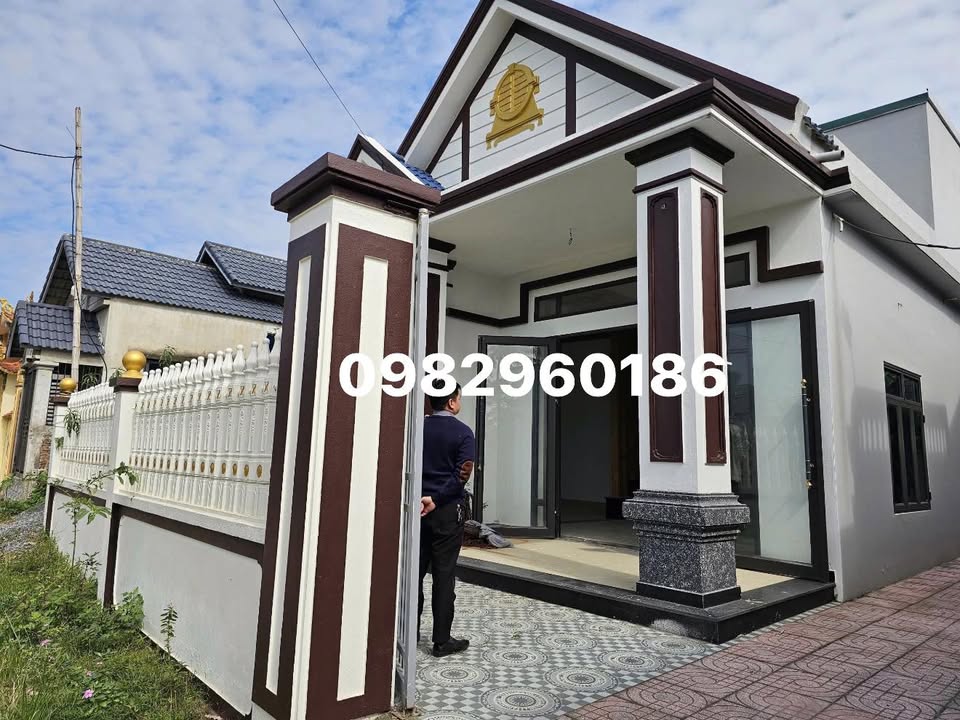 Nhà mái thái mới xây 240m² Hoằng Thanh - Giá thỏa thuận, chính chủ bán gấp!