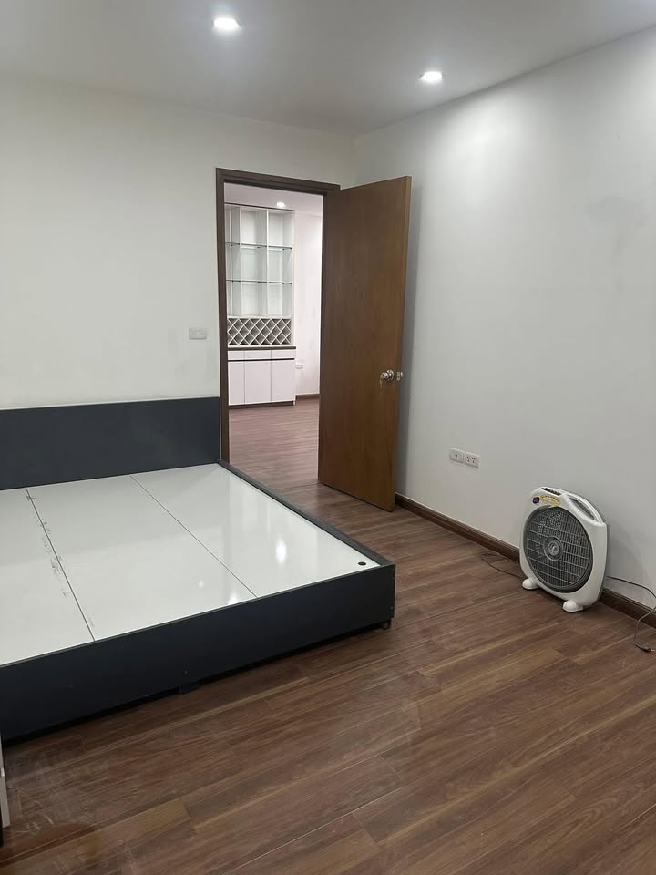 Chung cư X2 Đại Kim Hoàng Mai 77m² giá chỉ 10 triệu - Full đồ nội thất