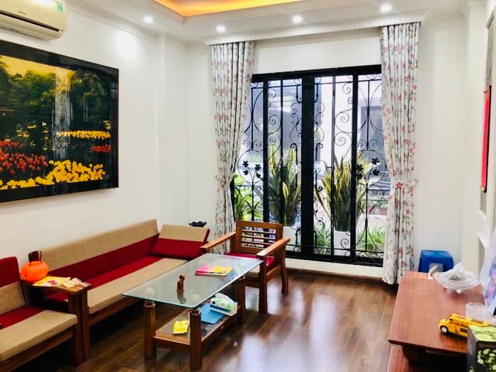 Nhà phố Bồ Đề 37m² giá 4 tỷ - Ô tô vào tận nhà, vị trí đắc địa!