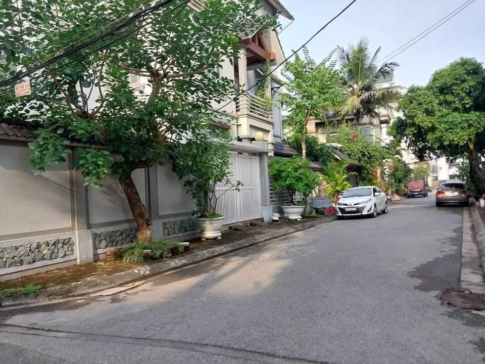 Nhà 4 tầng khu phân lô Ngọc Thụy Long Biên 82m² - Vị trí đắc địa gần công viên