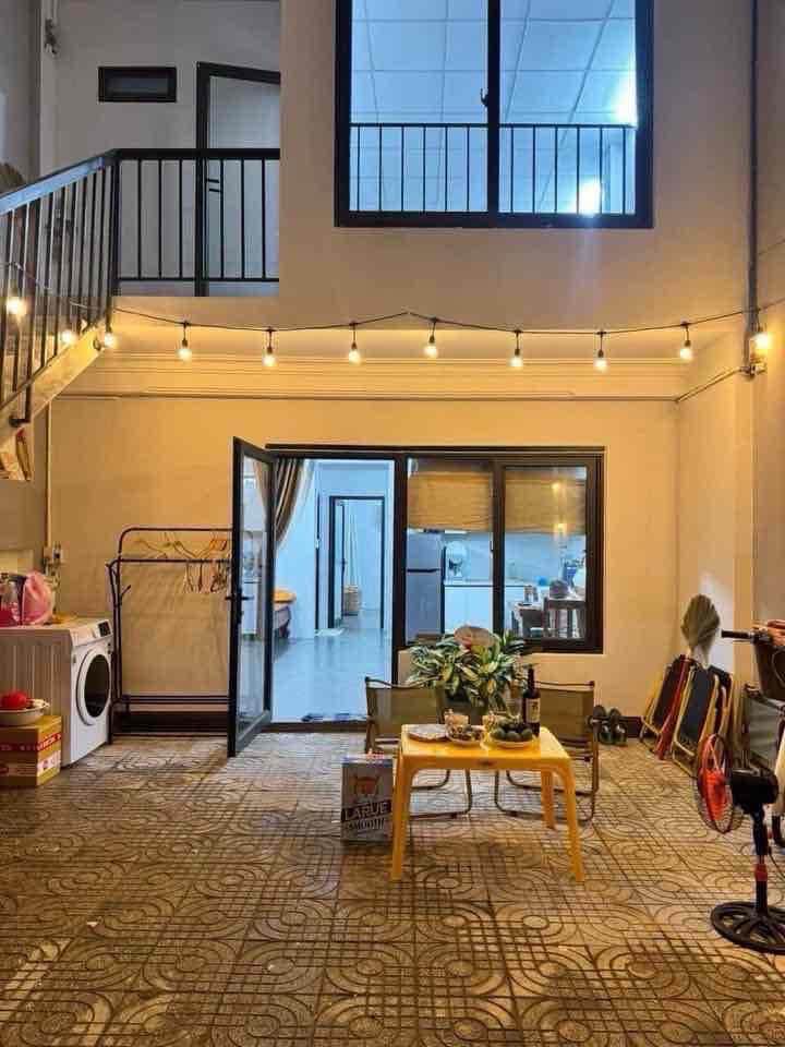 Nhà 2 tầng mặt tiền Phạm Vấn - Sơn Trà - 71m² giá 10 tỷ - Cách biển chỉ 350m!