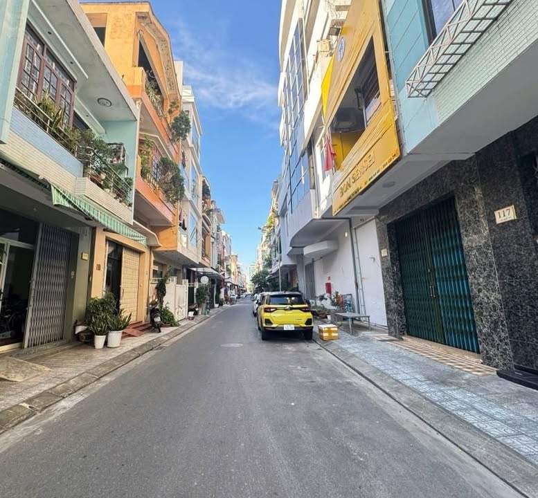 Nhà 2 mặt tiền Đà Nẵng 79m² giá thỏa thuận - Chính chủ, khu dân trí cao!
