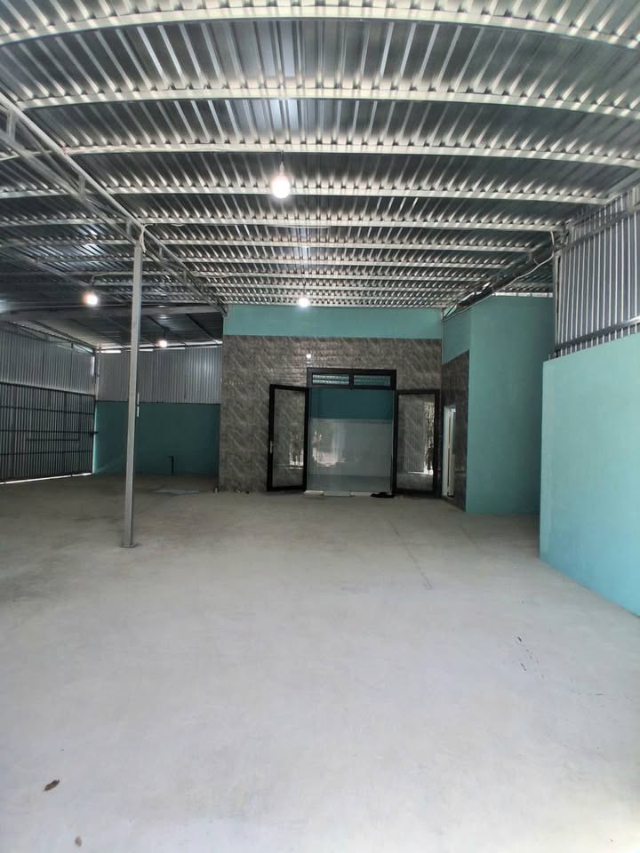 Cho thuê kho mới 200m² tại Phú Mỹ, Thủ Dầu Một - Giá chỉ 12 triệu/tháng!
