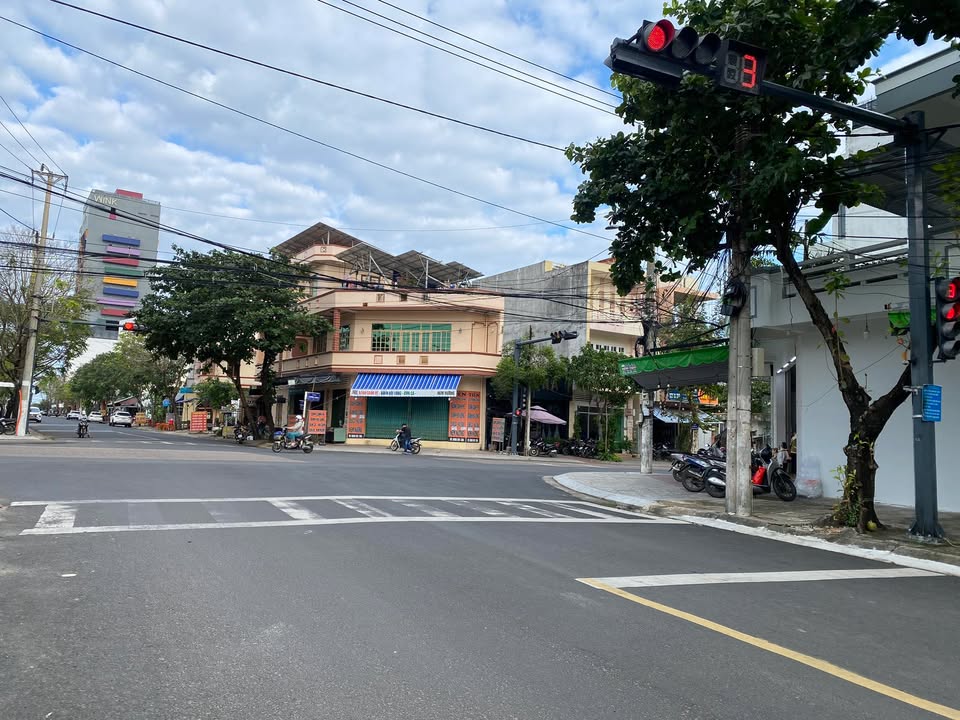 Nhà nguyên căn mặt tiền đường Trường Chinh Tuy Hòa 80m² giá 10 triệu - Không thể bỏ lỡ!