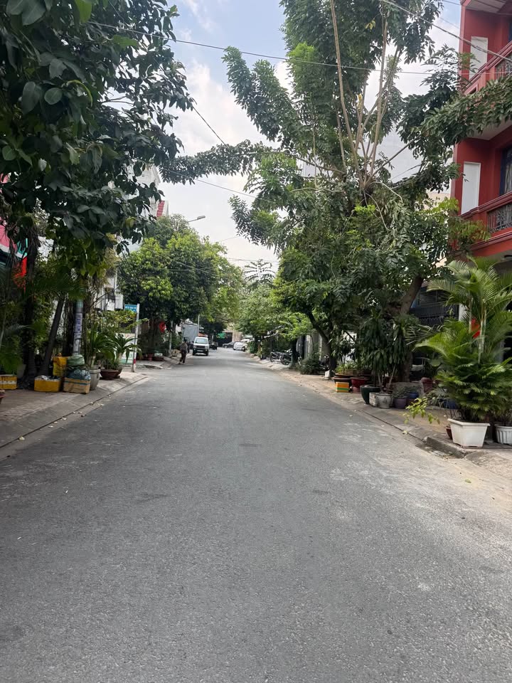 Nhà hẻm 303 Tân Sơn Nhì 162m² giá 25 tỷ - Chính chủ cần bán gấp!