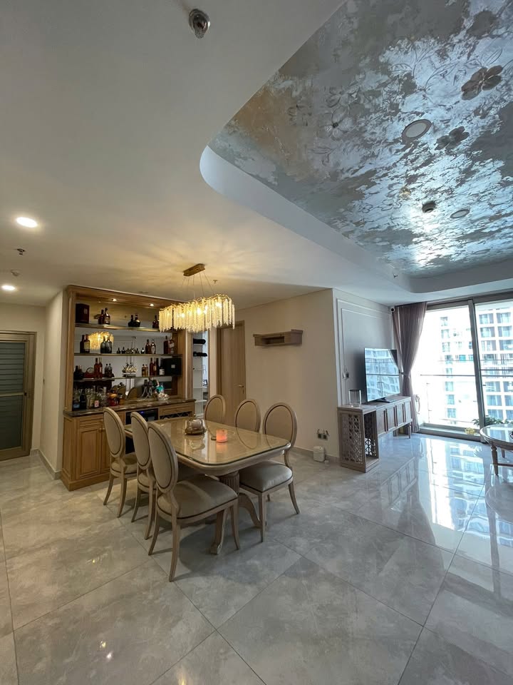 Căn hộ Midtown M8 Phú Mỹ Hưng 112m² giá 17.5 tỷ - Thiết kế sang trọng, nội thất cao cấp!