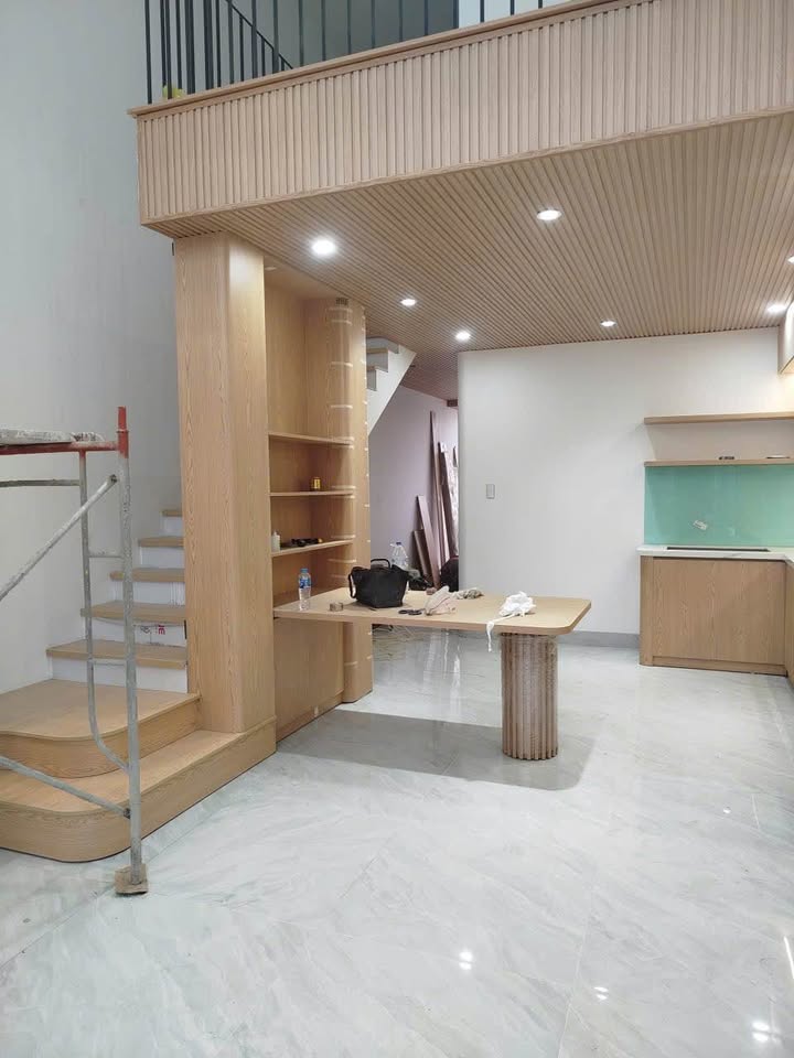 Nhà phố Nghĩa Lộ, Quảng Ngãi 90m² giá 2.2 tỷ - Sân đậu ô tô 7 chỗ!