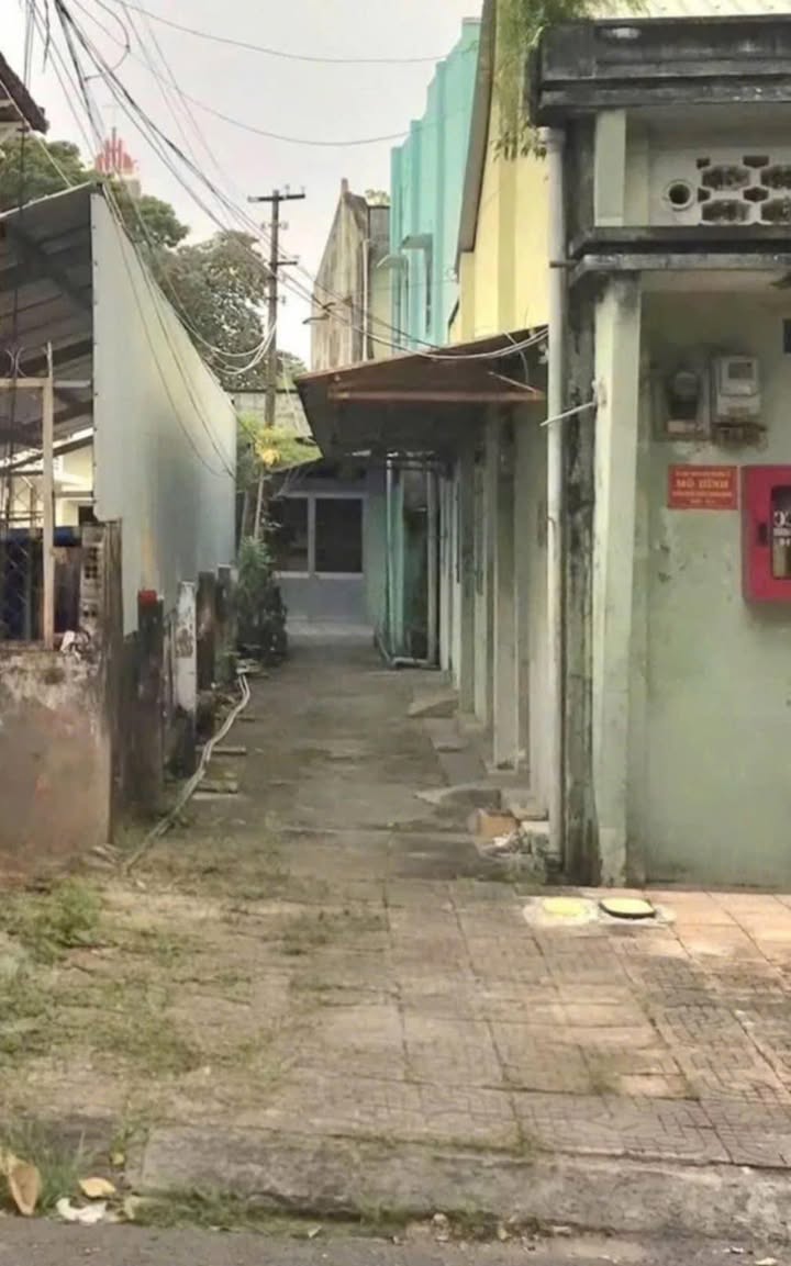 Nhà 1 trệt 1 lầu Bạc Liêu 105m² giá 1 tỷ - Hẻm yên tĩnh gần đường Nguyễn Du!