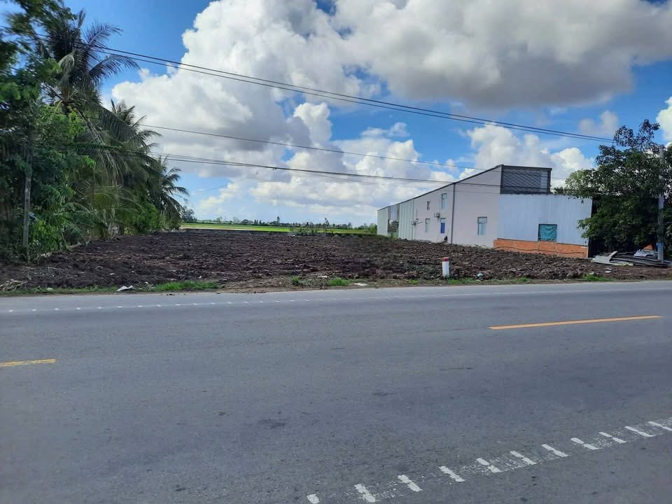 Đất nền Quốc Lộ 1A, Ấp Nàng Rền, 1740m² giá 150 triệu - Pháp lý rõ ràng, tách lẻ được!