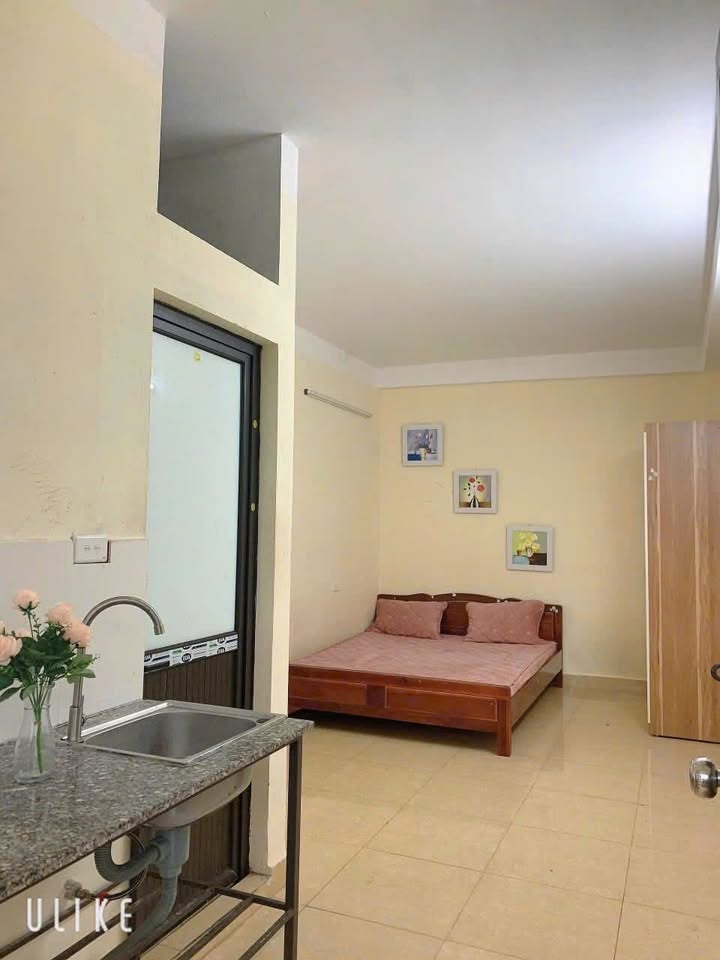 Phòng trọ Cầu Giấy 20m² giá 3.7 triệu - Không chung chủ, đầy đủ tiện nghi!