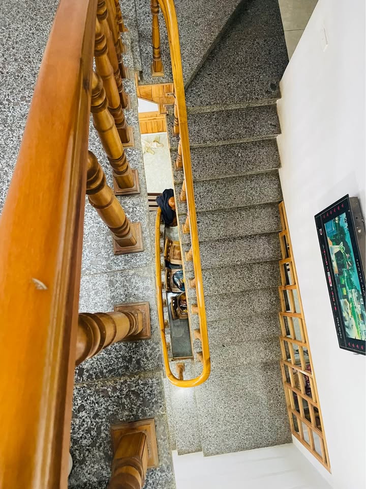 Nhà 2,5 tầng tại đường Nguyễn Trãi, Lào Cai, 100m² - Chính chủ, giá tốt!