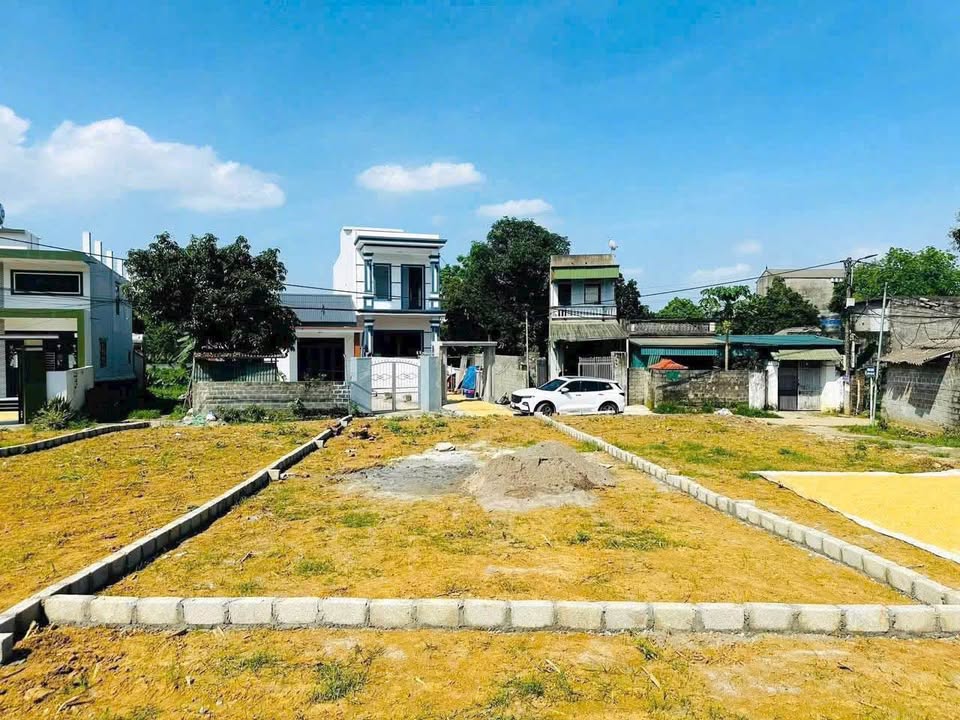 Đất nền tại Tiểu khu Đồng Bái - Thị trấn Lương Sơn 92m² giá 1.1 tỷ - Cơ hội đầu tư sinh lời!