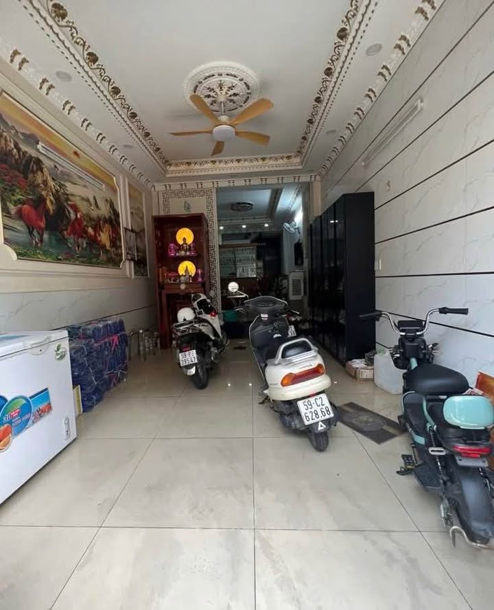 Nhà mặt tiền Gò Xoài, Bình Tân 60m² giá 6 tỷ - Kinh doanh sầm uất!